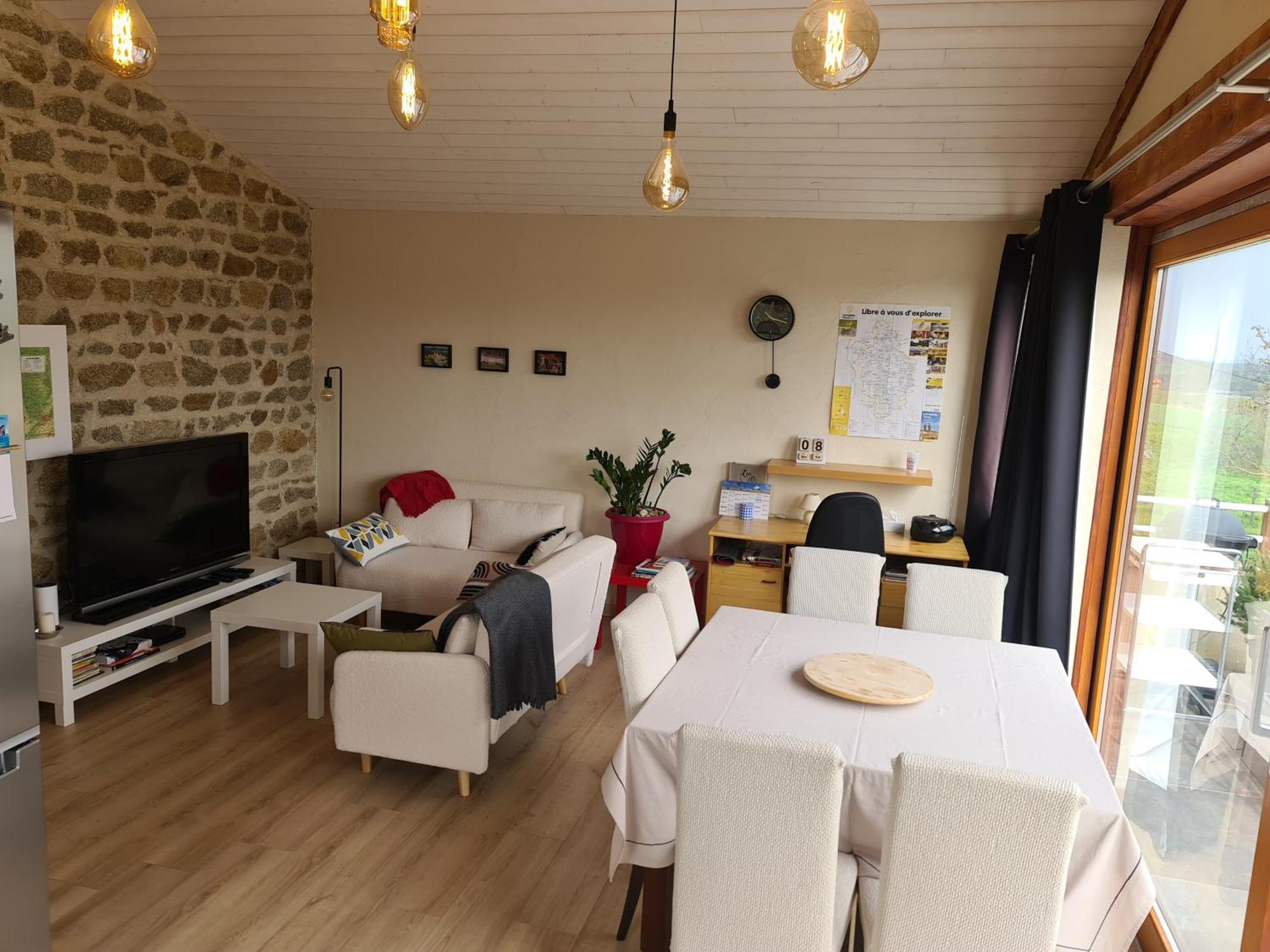 Gite Chez Tiane Saint-Flour-L'Etang מראה חיצוני תמונה