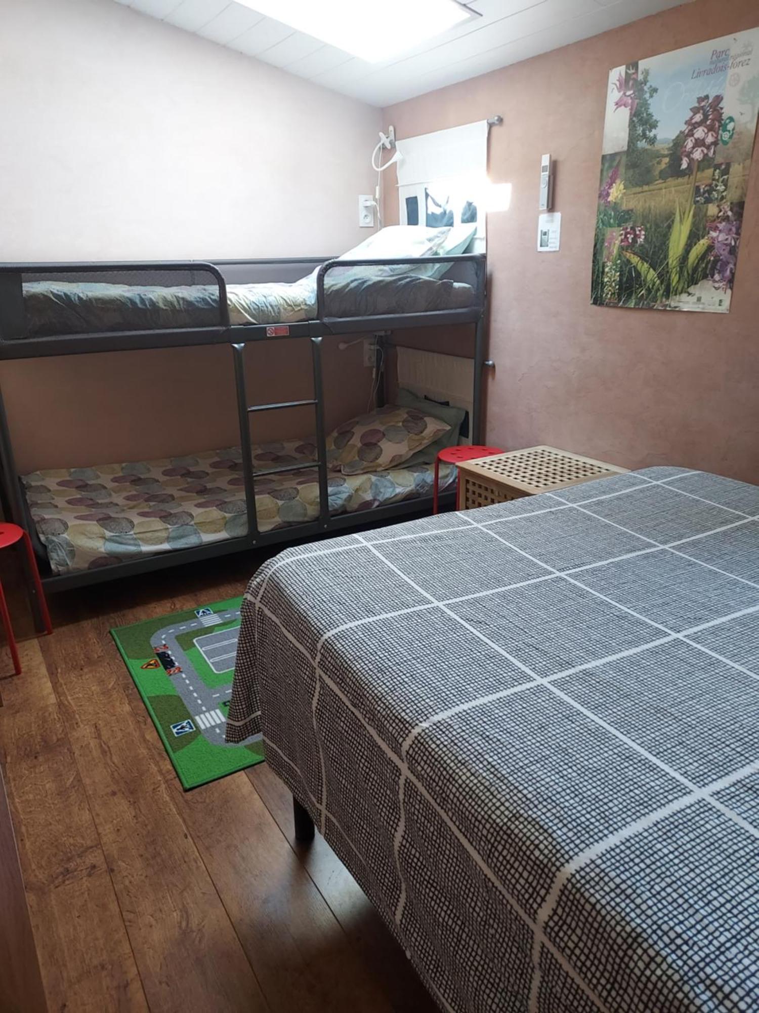 Gite Chez Tiane Saint-Flour-L'Etang מראה חיצוני תמונה